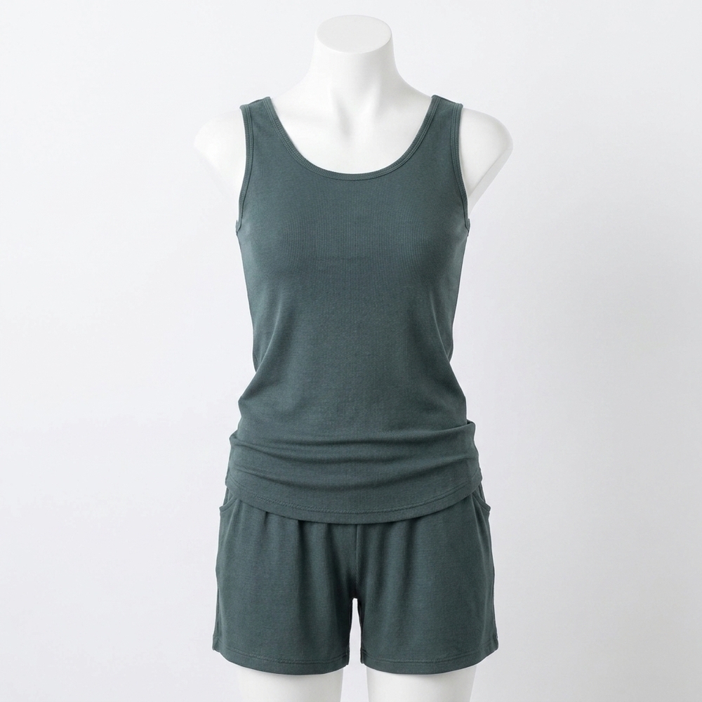 NEW GRACE AND LACE essential ribbed tank in forest green